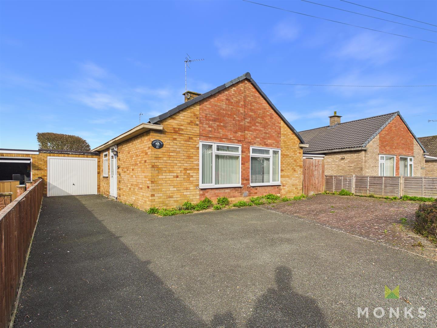 27 Cabin Lane, Oswestry, SY11 2LY For Sale